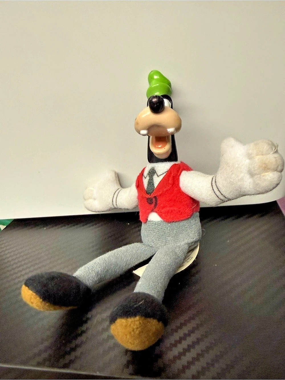 Disney House of Mouse Goofy Plush Happy Meal Toy #6 Plush Toy #6 Gray & Red